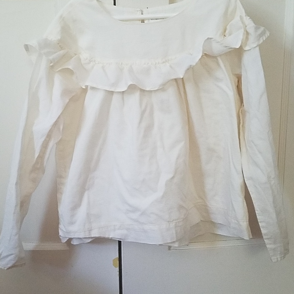 Long sleeve shirt.